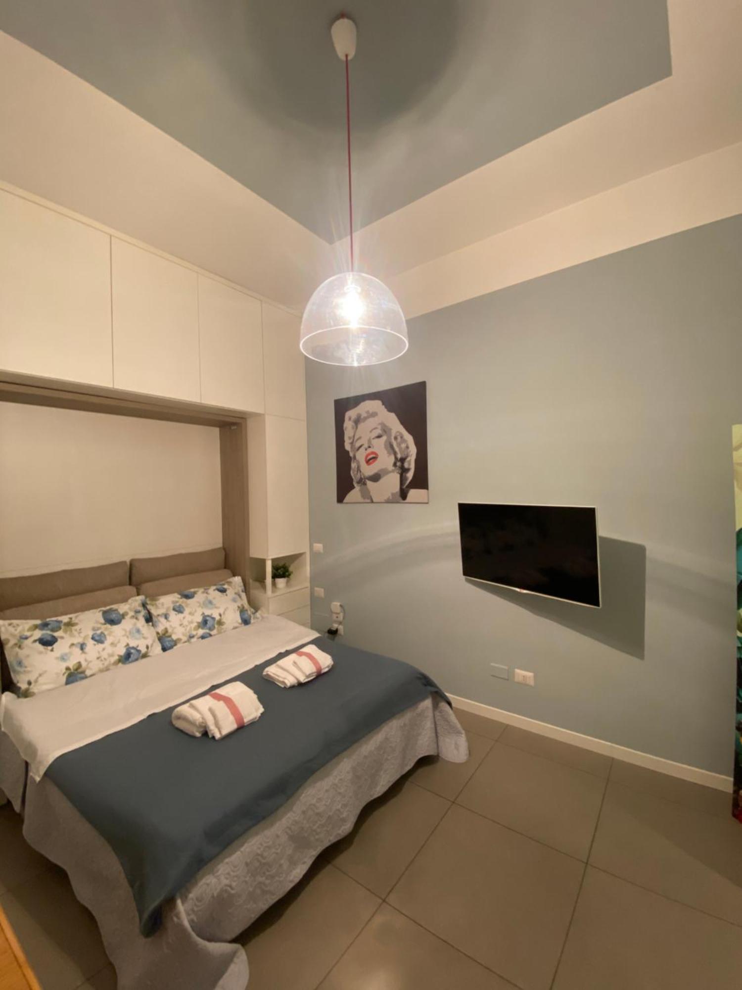 Boutique Home Duomo E Universita Bocconi Милан Экстерьер фото
